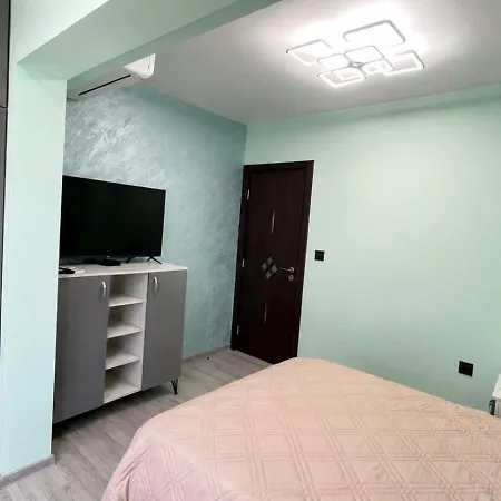 Апартамент Mir Cozy